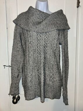 BCBGMaxAzria Gray Cable-Knit Off-the-Shoulder Sweater